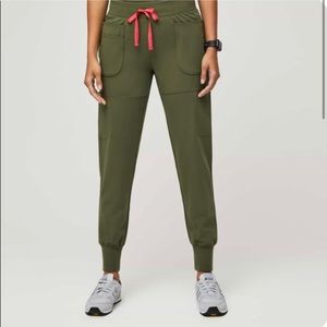 Figs Nepal jogger
